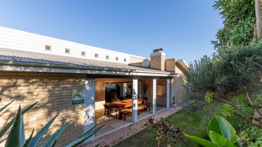 3 Bedroom Property for Sale in Pienaarstrand Western Cape
